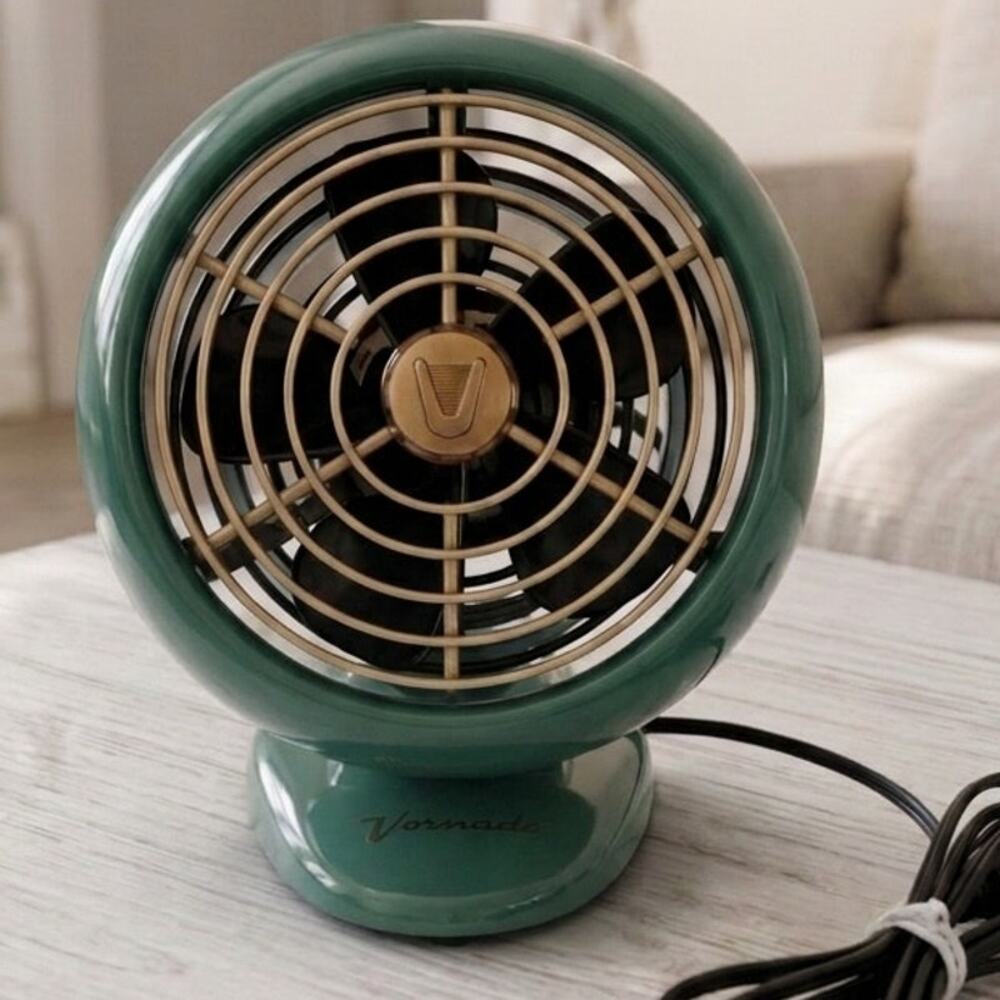 Vornado VFAN Jr Mini Vintage Air Circulator Fan Retro Metal Green